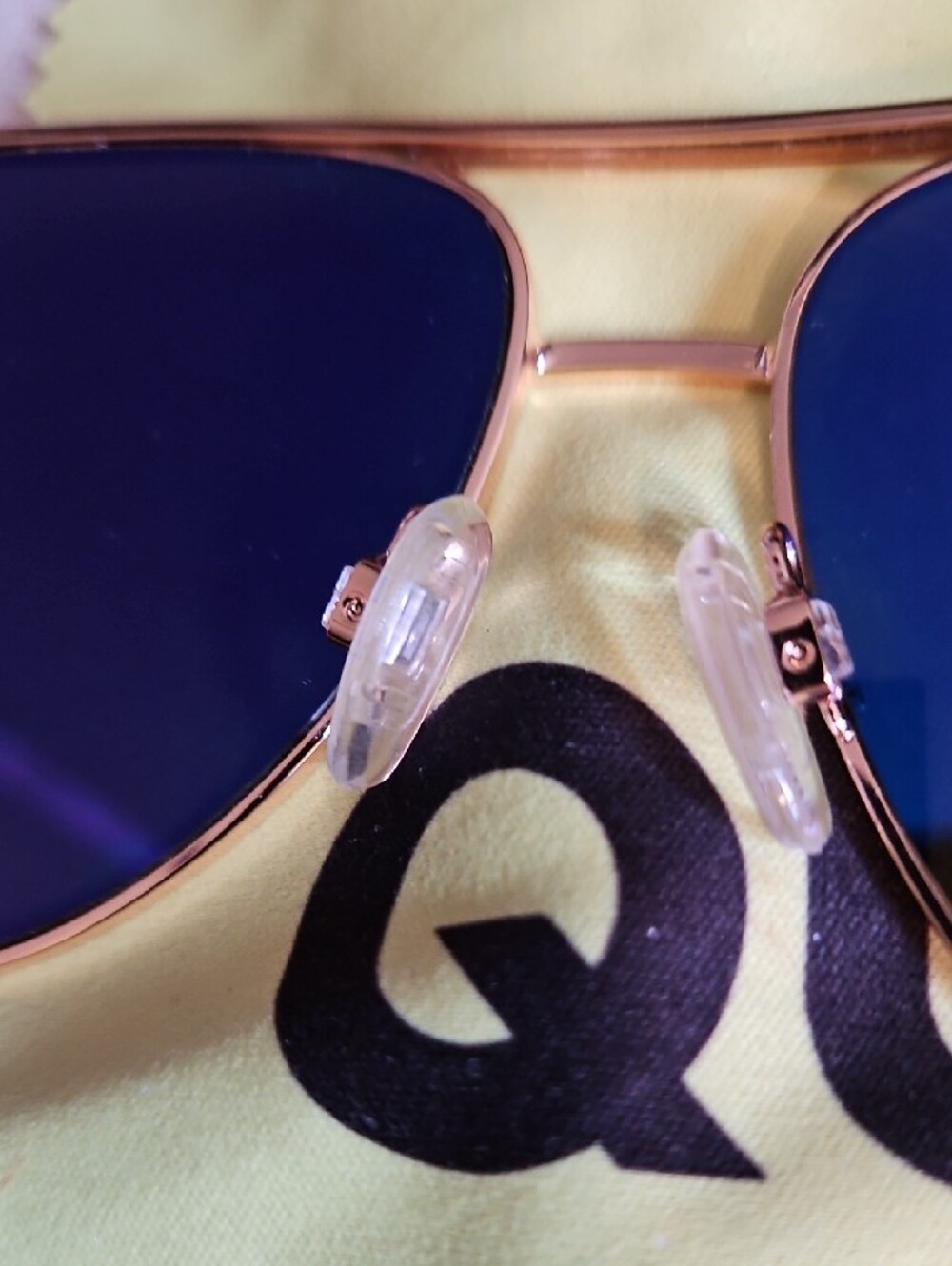 NWOT Quay Australia Rose Gold Aviator Sunglasses with Gradient Brown-Gray Lenses - Picture 6 of 8